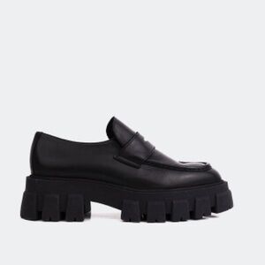 L’Intervalle Alberni Black Leather